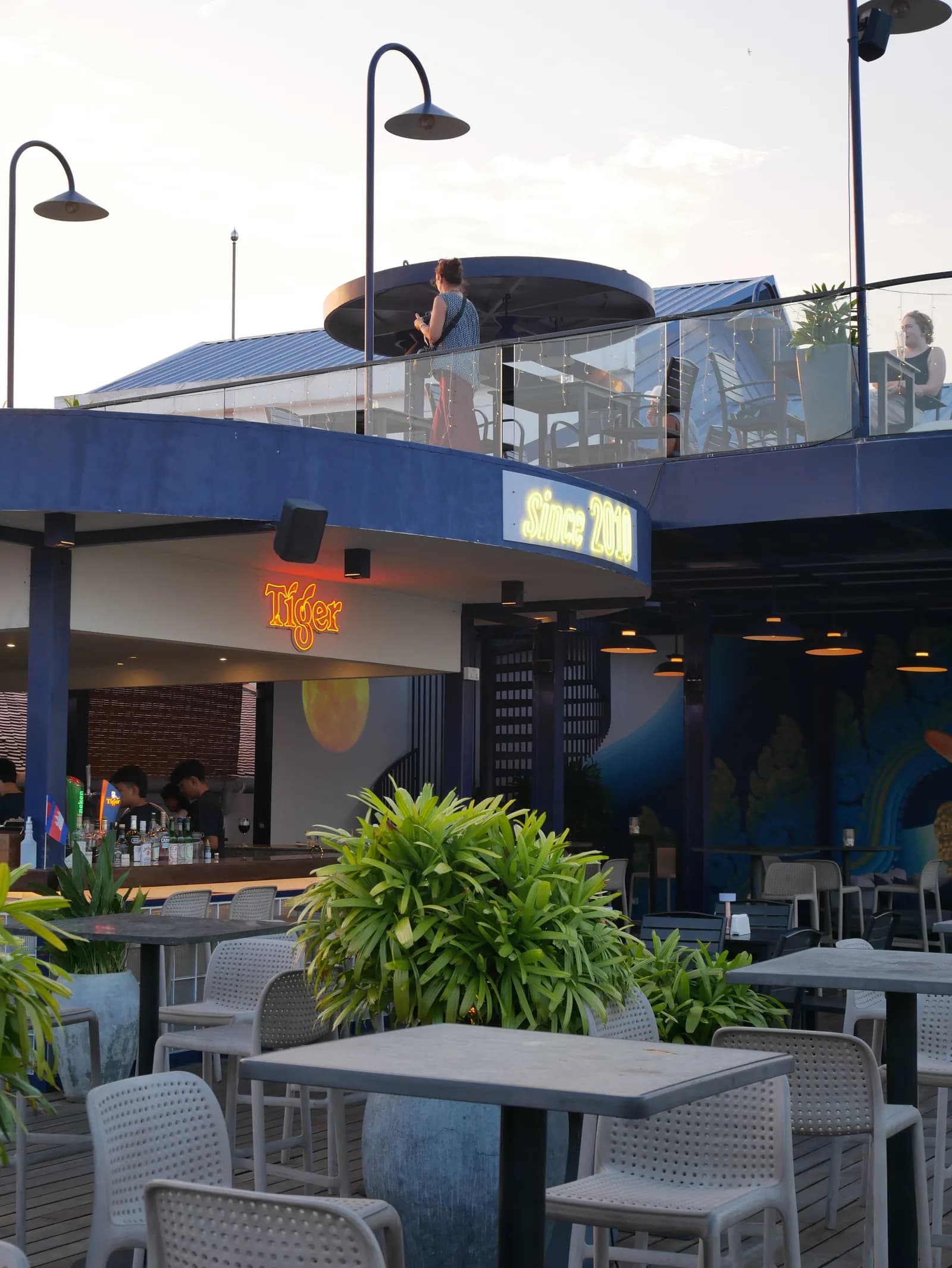 LE MOON ROOFTOP